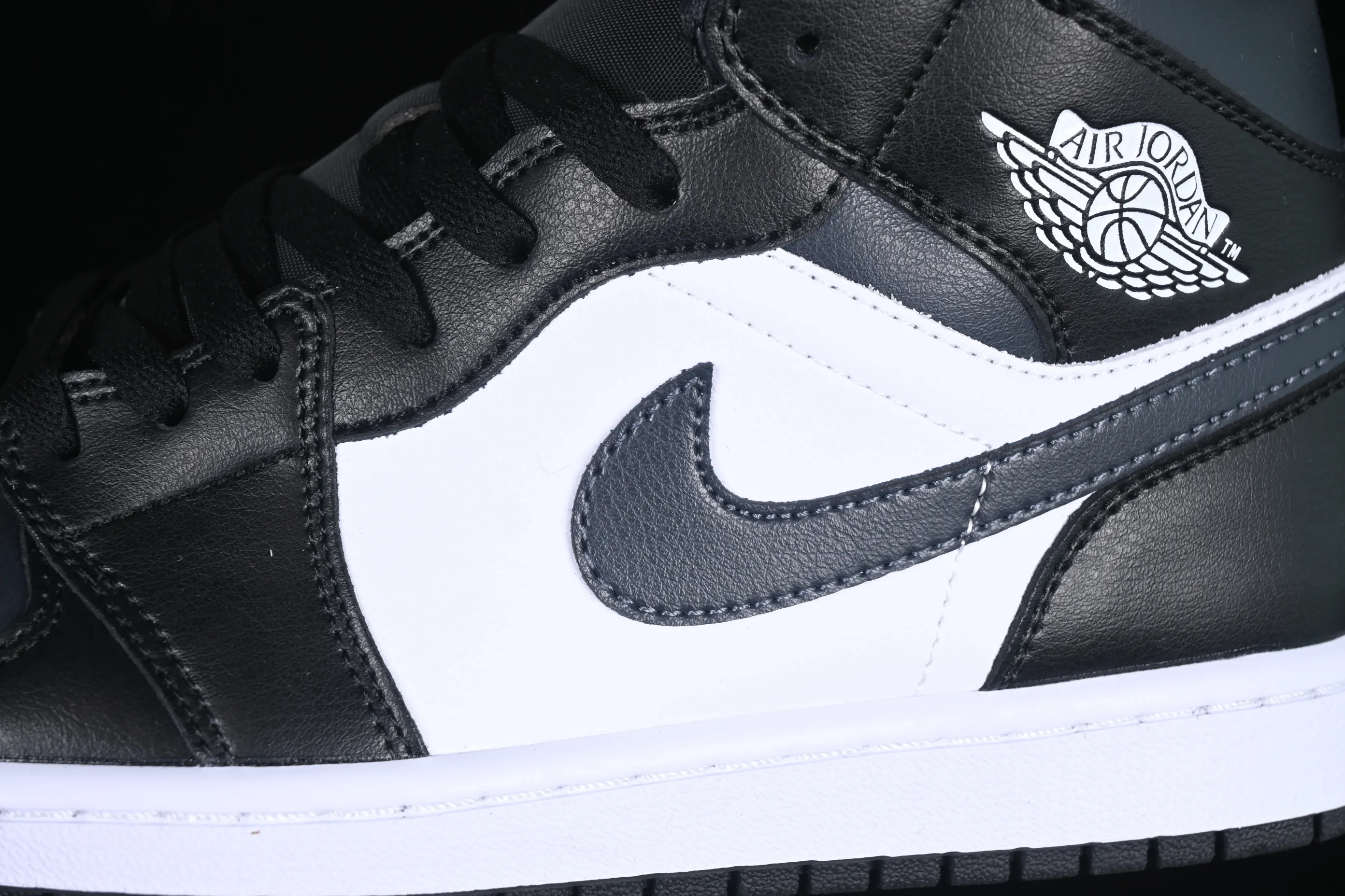 All categories Air Jordan Jordan series basketball shoes Air Jordan 1 Mid Air Jordan 1 Mid AJ1 Joe 1 black and white gray mid-top cultural and casual sneakers DQ8426-010